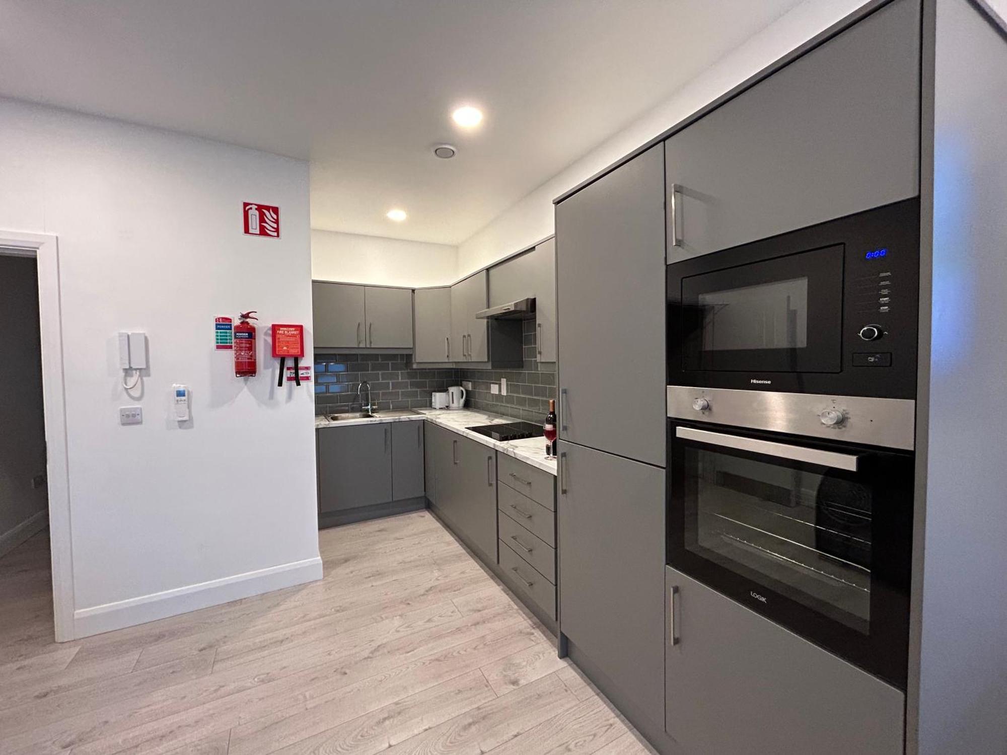 Bella Vista Hotel & Self Catering Suites Cobh Zewnętrze zdjęcie